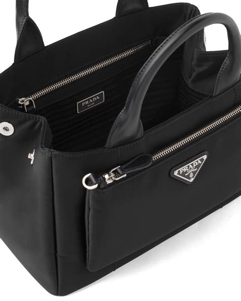 borsa prada nylon pulizia